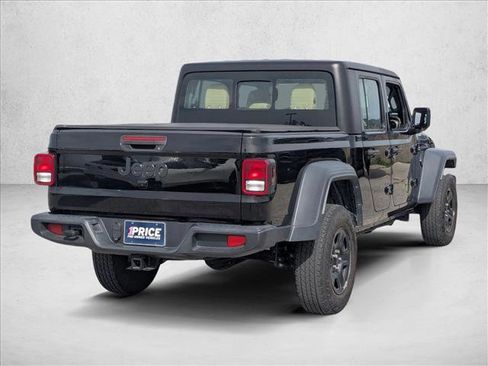 Certified 2023 Jeep Gladiator Sport image 5