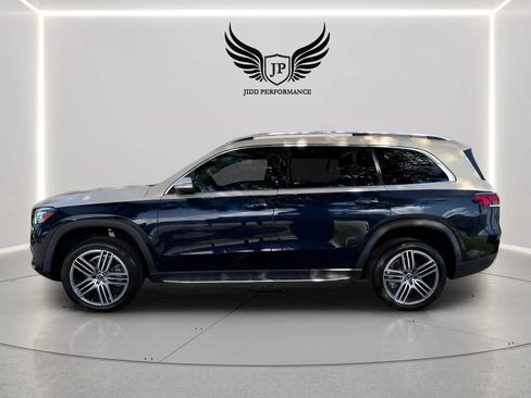 Used 2022 Mercedes-Benz GLS 450 4MATIC image 4