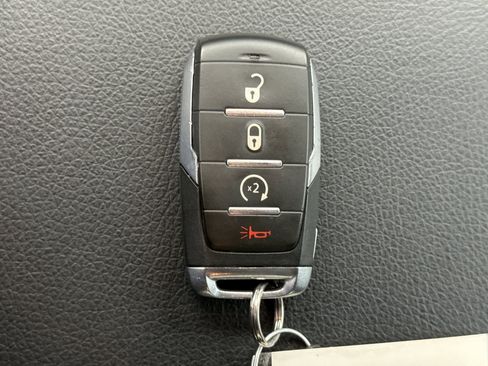 Used 2023 RAM 1500 Big Horn AWD/4WD image 23