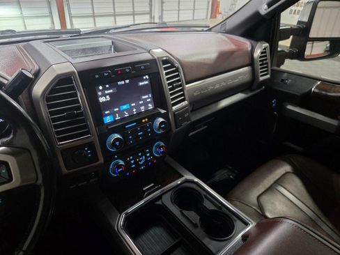 Used 2017 Ford F450 Platinum image 48