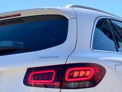 Certified 2022 Mercedes-Benz GLC 300 4MATIC image 10