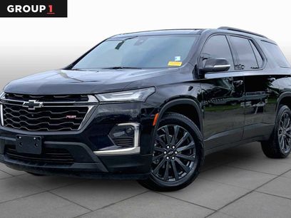 Used 2023 Chevrolet Traverse RS