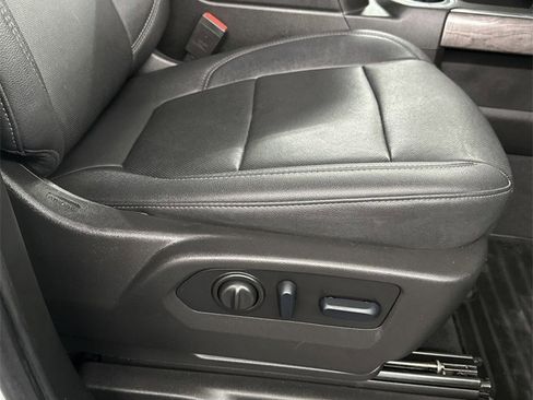 Used 2022 Chevrolet Silverado 2500 LTZ w/ LTZ Plus Package image 43