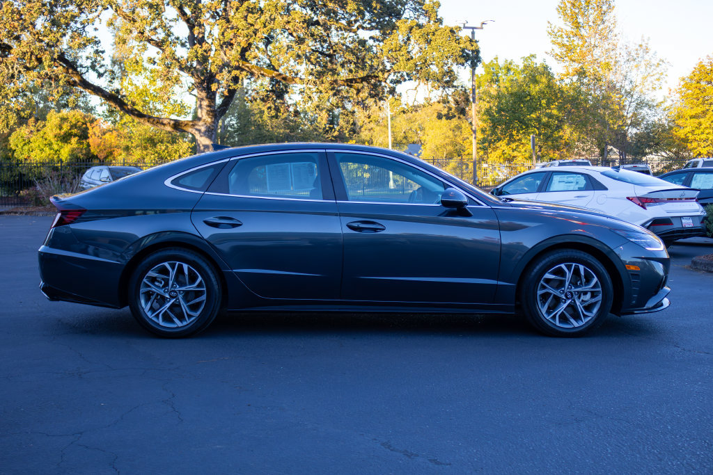 Used 2023 Hyundai Sonata SEL w/ Cargo Package FWD image 6