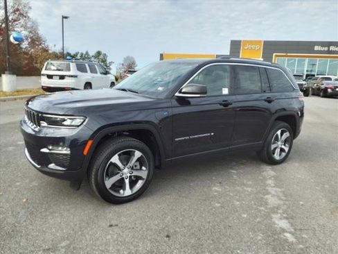 New 2024 Jeep Grand Cherokee Limited 4xe w/ Luxury Tech Group II image 8