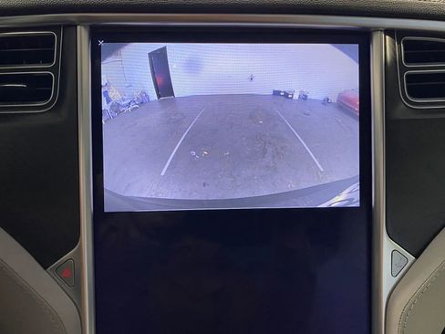 Used 2013 Tesla Model S Performance image 15