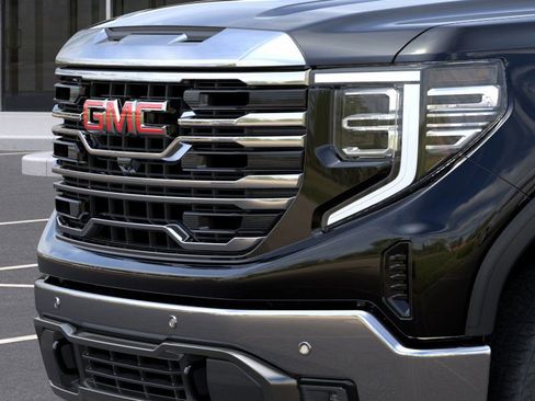New 2026 GMC Sierra 1500 SLT image 13