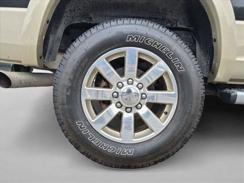 Used 2017 RAM 2500 Longhorn w/ Convenience Group AWD/4WD image 9