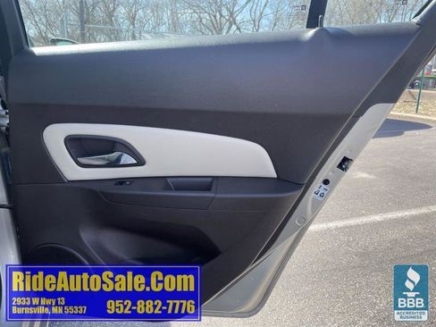 Used 2014 Chevrolet Cruze LTZ w/ Enhanced Safety Package image 15