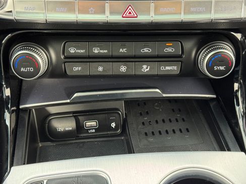 Used 2022 Kia Stinger GT1 image 30