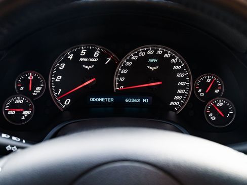 Used 2012 Chevrolet Corvette Grand Sport w/ 3LT Preferred Equipment Group image 12