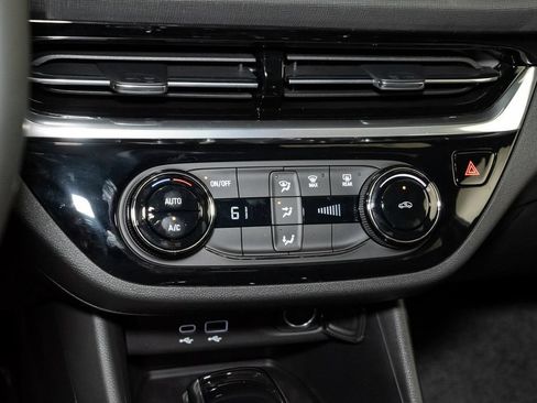 Used 2026 Buick Envista Sport Touring FWD image 18