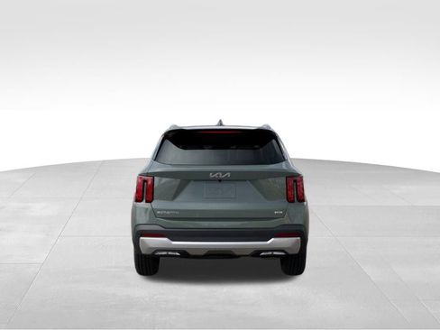 Used 2025 Kia Sorento EX w/ EX Panoramic Sunroof Package image 5