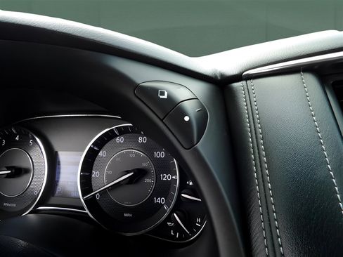 Used 2017 Nissan Armada SL w/ Moonroof Package image 31