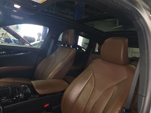 Used 2023 Lincoln Nautilus Reserve image 23