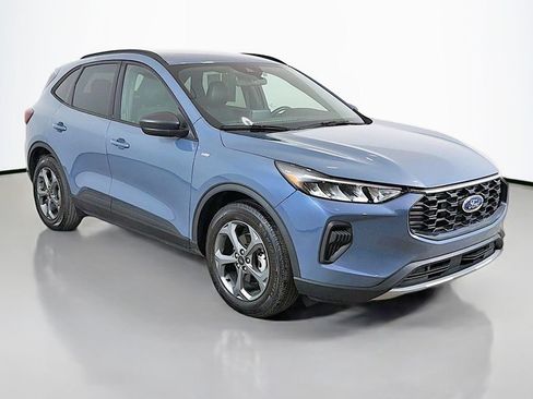 Used 2025 Ford Escape ST-Line FWD image 2