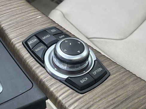 Used 2012 BMW 328i Sedan image 23