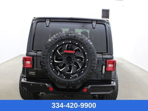 Used 2021 Jeep Wrangler Unlimited Sahara image 3