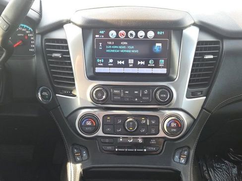 Used 2018 Chevrolet Suburban Premier image 35