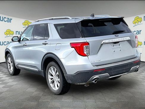 Used 2023 Ford Explorer Limited image 4