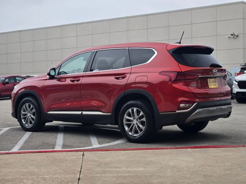 Used 2019 Hyundai Santa Fe SE AWD/4WD image 5