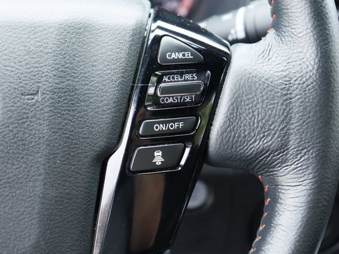 Used 2022 Nissan Frontier Pro-X RWD image 13