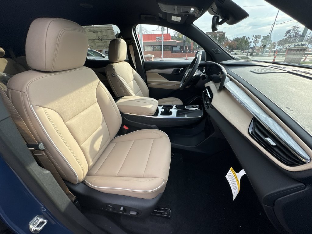 Certified 2025 Buick Enclave Preferred w/ Super Cruise Package FWD image 42