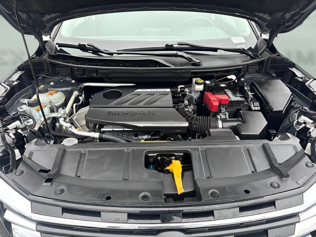 Used 2024 Nissan Rogue SV FWD image 24