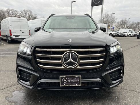 Used 2024 Mercedes-Benz GLS 450 4MATIC image 2