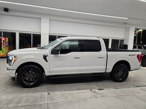 Used 2022 Ford F150 XLT w/ Equipment Group 302A High RWD image 3