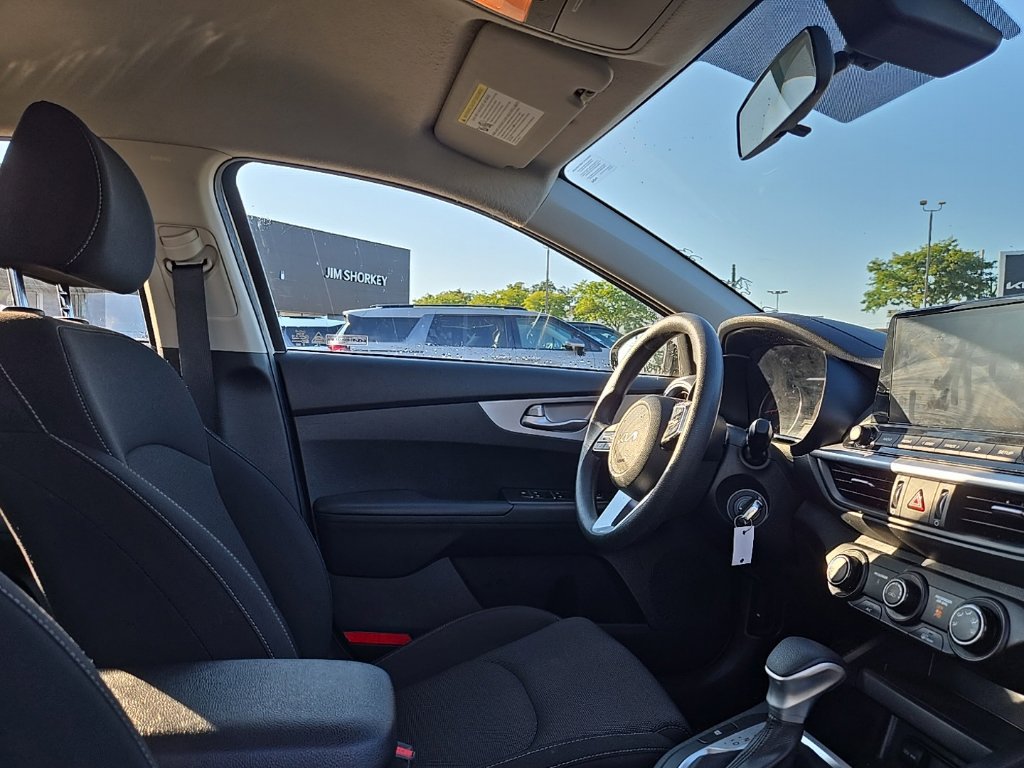 Used 2023 Kia Forte LXS FWD image 32
