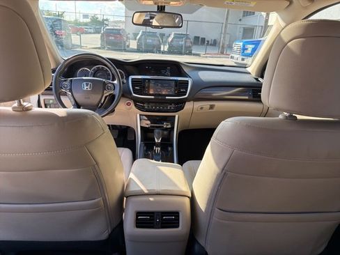 Used 2017 Honda Accord EX-L image 17