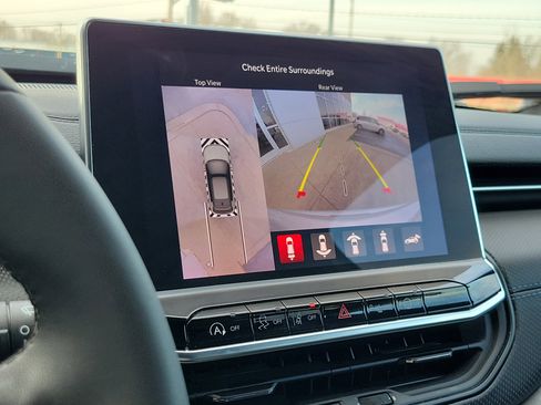 Used 2025 Jeep Compass Limited w/ Driver Assist Group I image 15