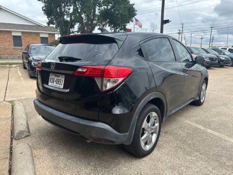 Used 2019 Honda HR-V LX image 7