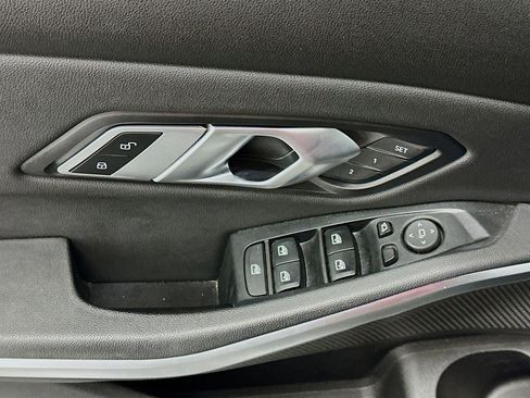 Used 2021 BMW 330e xDrive image 15