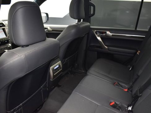 Used 2021 Lexus GX 460 Premium image 15