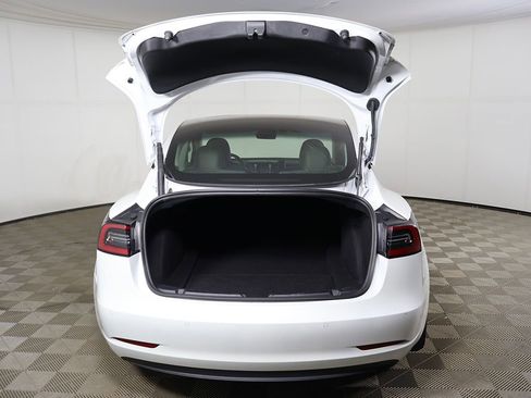 Used 2022 Tesla Model 3 Long Range AWD/4WD image 18