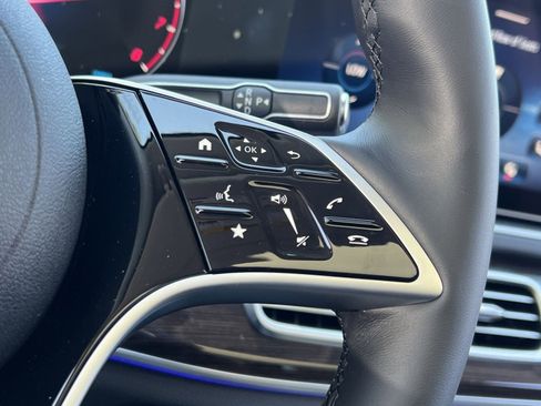 New 2026 Mercedes-Benz GLS 450 4MATIC image 39