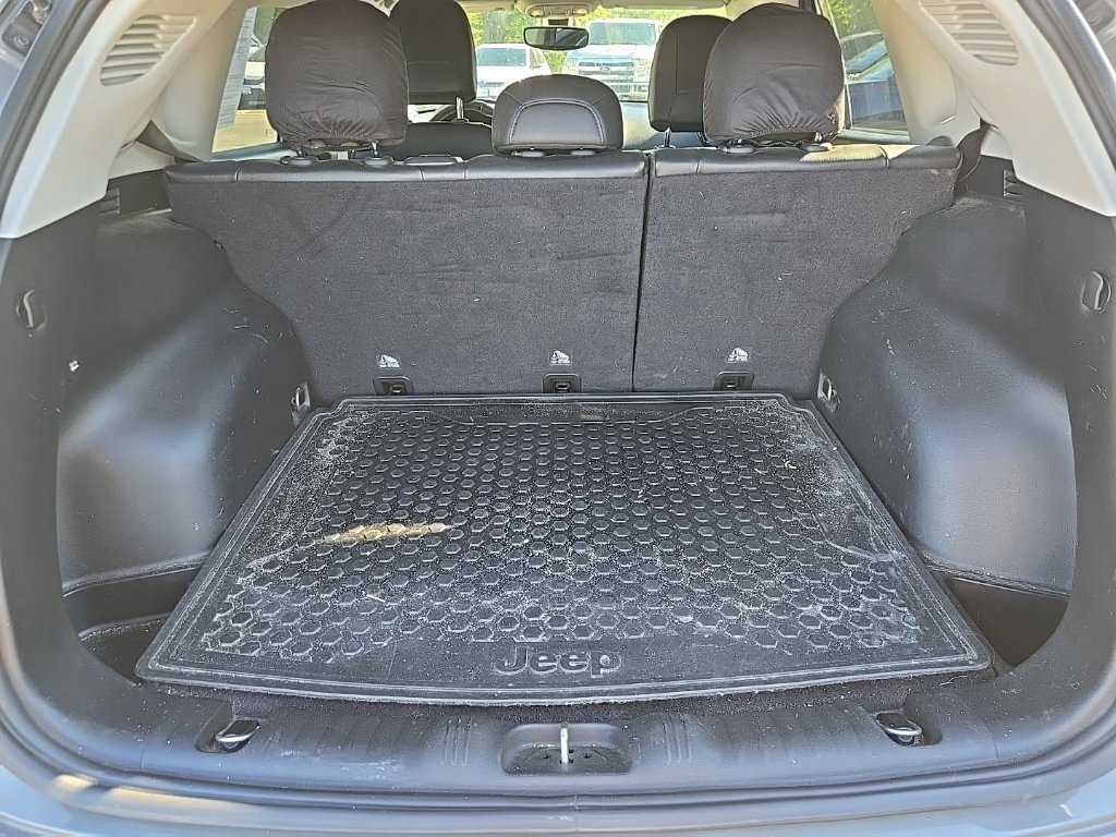 Used 2019 Jeep Compass Limited AWD/4WD image 14