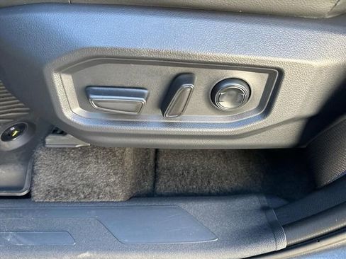 Certified 2026 Toyota Tundra Limited AWD/4WD image 16