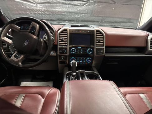 Used 2020 Ford F150 Platinum w/ Technology Package image 12