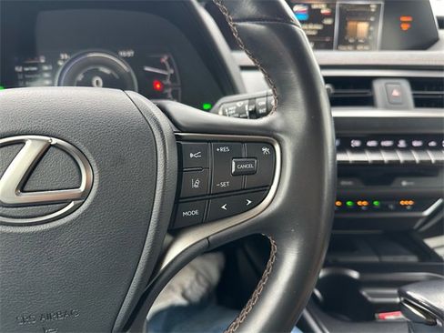 Used 2022 Lexus UX 250h w/ Premium Package image 22