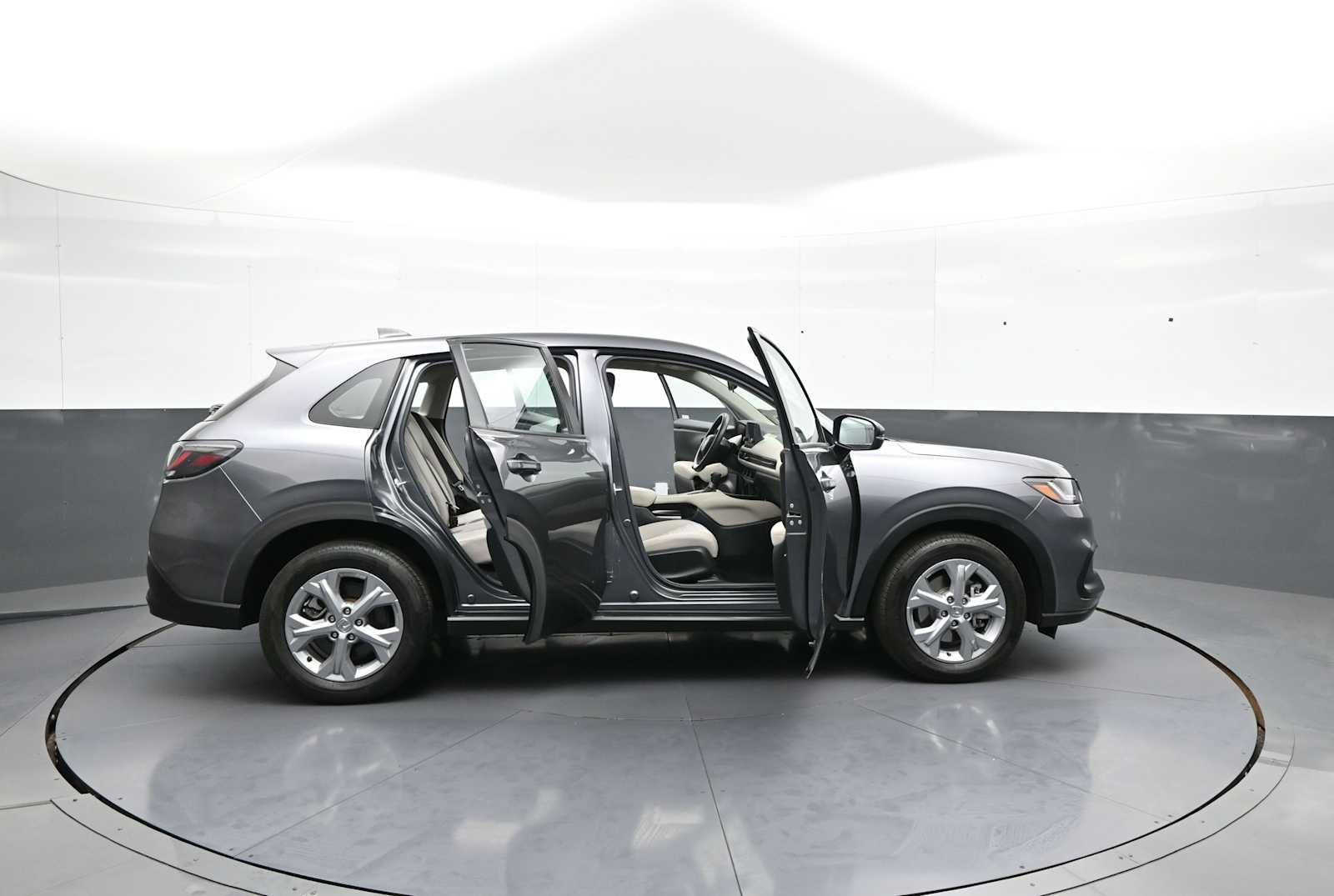 Used 2024 Honda HR-V LX image 40