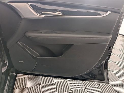 Used 2025 Cadillac XT5 Premium Luxury image 35