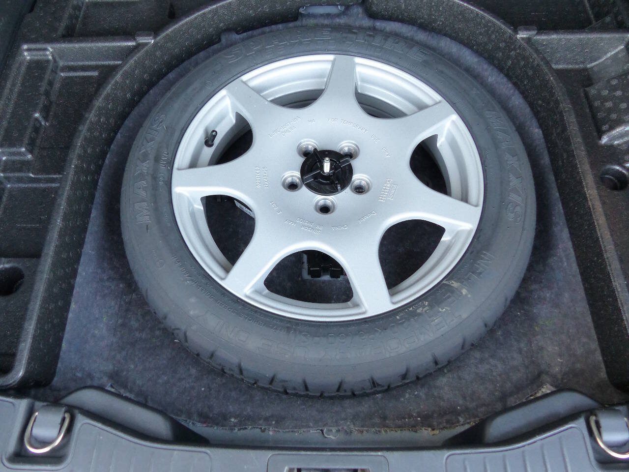 Used 2020 Ford Escape SEL FWD image 22