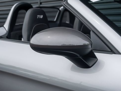 Certified 2020 Porsche 718 Boxster RWD image 18