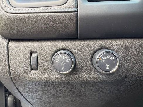 Certified 2022 GMC Canyon Denali image 33