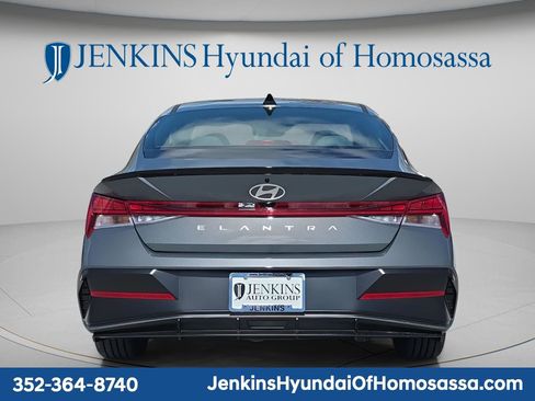 New 2026 Hyundai Elantra SEL Sport Premium FWD image 3