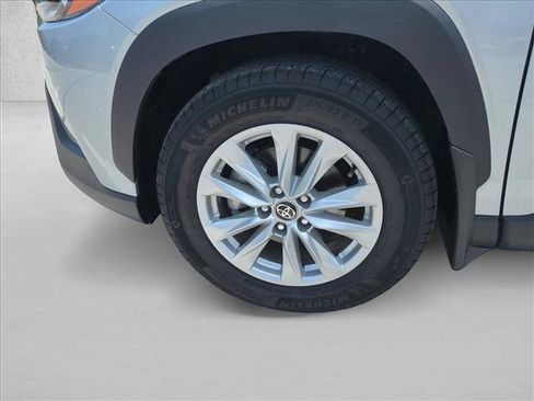 Certified 2025 Toyota Corolla Cross LE FWD image 23