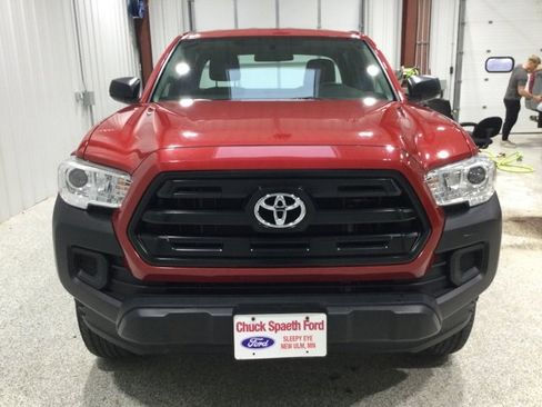 Used 2017 Toyota Tacoma SR image 2